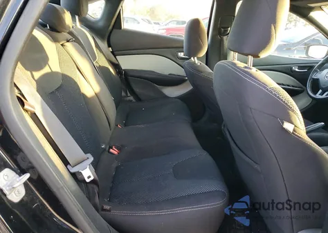 2015 Dodge Dart Sxt z USA, uszkodzony, nr VIN 1C3CDFBB1FD194661